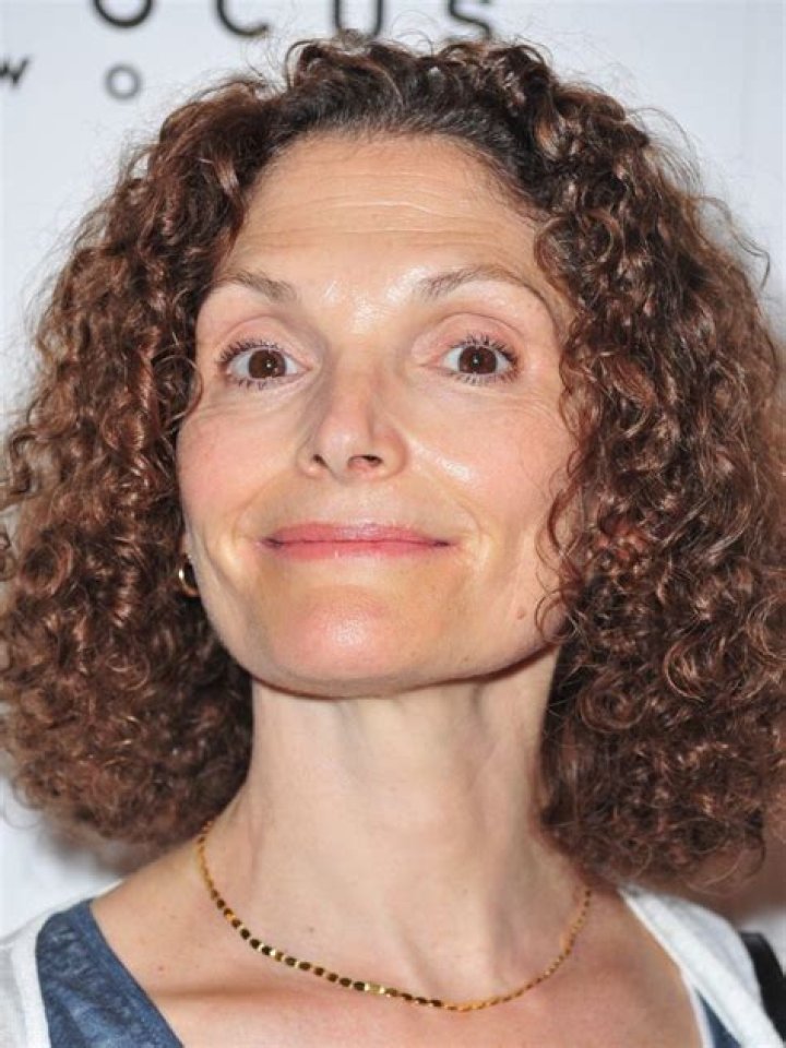 Exploring The Multifaceted Career Of Mary Elizabeth Mastrantonio
